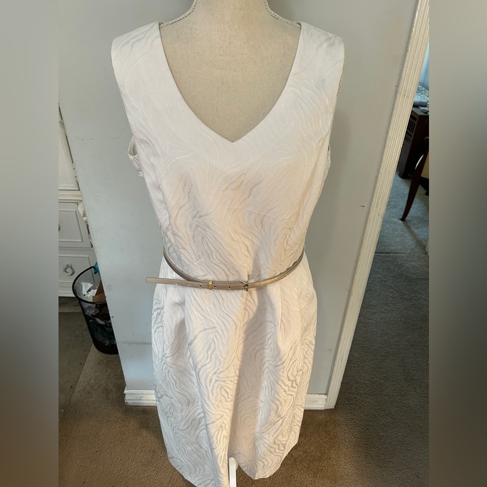 Ellen Tracy Textured White Sleeveless Midi Dress